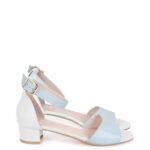 GINA - Biało niebieskie sandałki na niskim obcasie