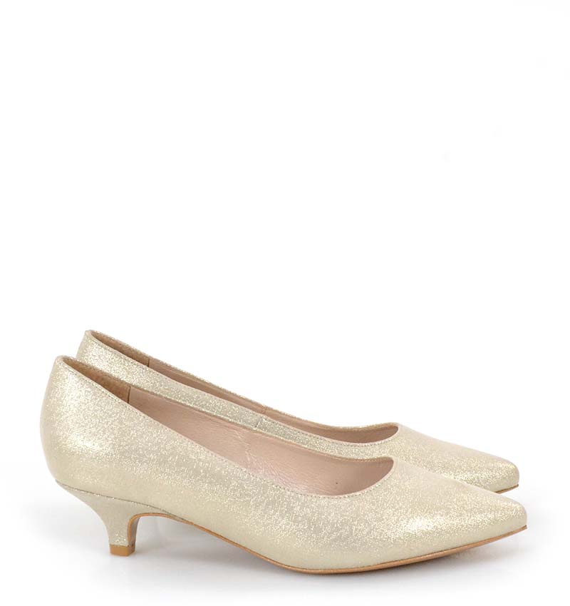JessicaSat_Gold2-1.jpg JESSICA - Jasno złote szpilki niskie, struktura satynowa - obrazek 1