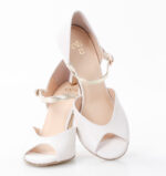 LOURDES - Jasnobeżowe sandałki do tańca ze złotym paskiem - obrazek 6