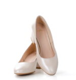 SUSANNA - Beżowe czółenka na grubym słupku - obrazek 3