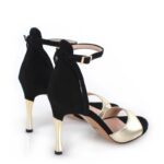 MEGAN - Złoto-czarne sandałki na szpilce - obrazek 4