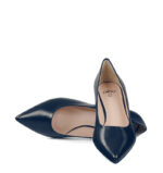 JESSICA - Granatowe szpilka na niskim obcasie z licowej skóry - obrazek 3