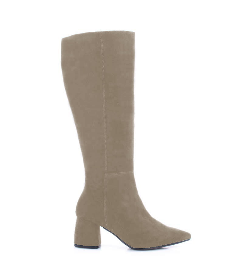 aurora1-capucino-M-1-welur.jpg AURORA - beżowe kozaki na grubym słupku - obrazek 1