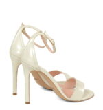 AVA - Sandały na szpilce ecru perła skóra lakierowana - obrazek 3
