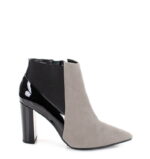 CORA - Jasno szare krótkie botki na słupku