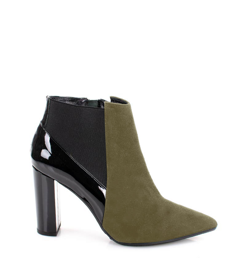 cora1-khaki-welur.jpg CORA - Zielona (khaki) krótkie botki na słupku - obrazek 1