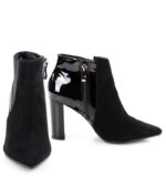 CORA - Czarne krótkie botki na słupku - obrazek 3