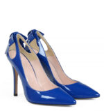 EVIE - Niebieskie szpilki z lakierowanej skóry z kokardą - obrazek 2