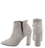 FRANCES- krótkie botki jasno szare na słupku - obrazek 4