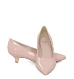JESSICA - Różowe szpilki na niskim obcasie z lakierowanej skóry - obrazek 3