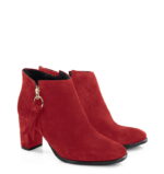JUDITH - krótkie botki czerwone na słupku - obrazek 2