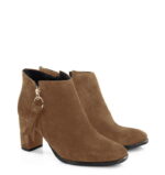 JUDITH - krótkie botki brązowe na słupku - obrazek 2