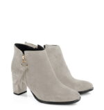 JUDITH - krótkie botki jasno szare na słupku - obrazek 2