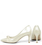 LOTE - niskie szpilki ecru perłowe z lakierowanej skóry - obrazek 6