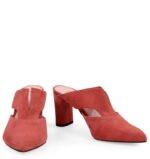MAGGIE - Czerwone klapki na słupku zamszowe - obrazek 5