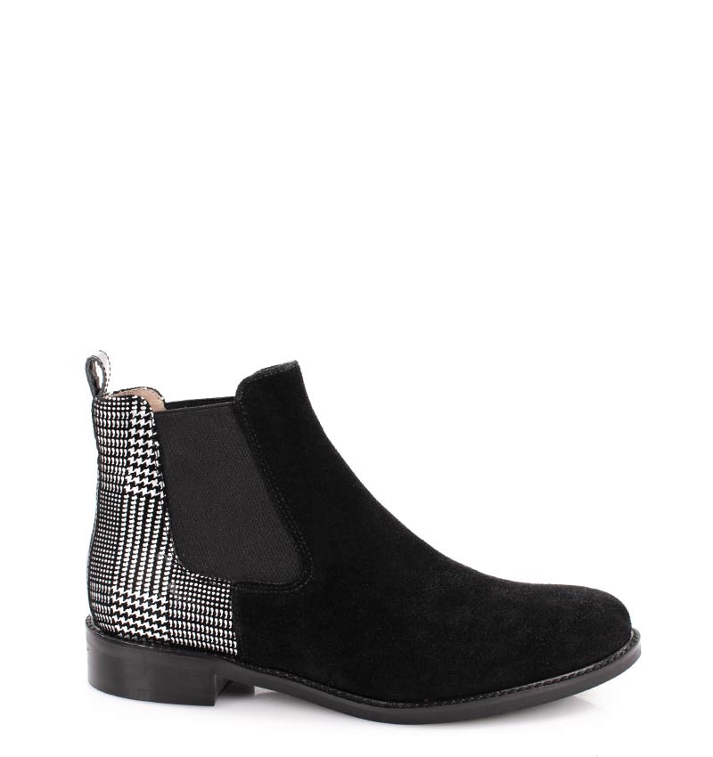 matilda1-pepitka.jpg MATILDA- czarne botki wsuwane na płaskim obcasie (czarno srebrna krata) - obrazek 1