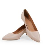 MICHELLE - Beżowe pudrowy róż na niskim obcasie z licowej skóry - obrazek 5