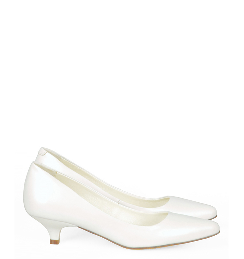 michelle-white-satin-a.jpg MICHELLE - Białe szpilka na niskim obcasie z perłowej skóry - obrazek 1