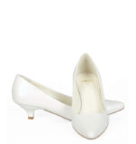 MICHELLE - Białe szpilka na niskim obcasie z perłowej skóry - obrazek 3