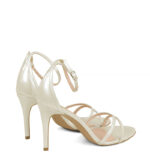 NARE - Ecru sandały na szpilce z perłowej skóry zakryta pięta - obrazek 3