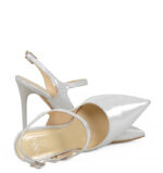 SARA - Srebrne szpiki z odkrytą piętą z satynowanej skóry - obrazek 4